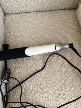 ghd Chronas Professional Hair Styler 1” flat iron